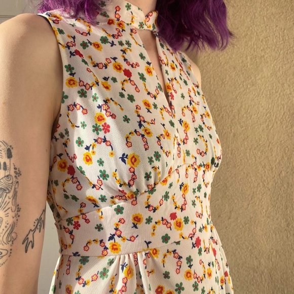1970s White Light Floral Maxi Dress Made By Gay Gibson - Picture 3 of 4